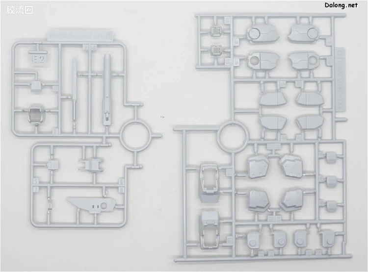 HGUC 网络限定版 高达TR-1[海瑟斯雷] - 图片
